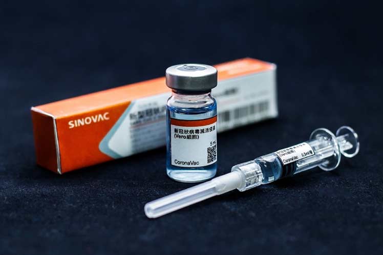 Estudio revela que CoronaVac supera a Pfizer al reducir la mortalidad por COVD19 en un 97 % estudio-revela-que-coronavac-supera-a-pfizer-al-reducir-la-mortalidad-por-covd19-en-un-97
